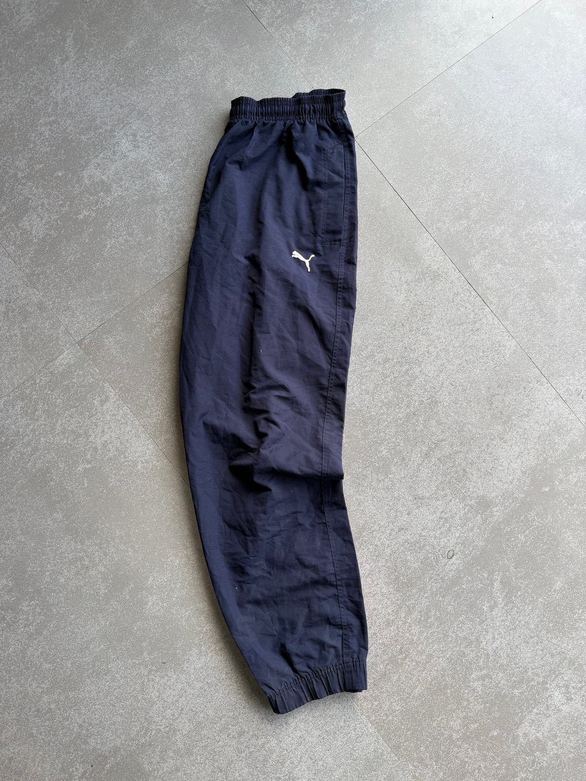 PUMA TRACK PANTS-L