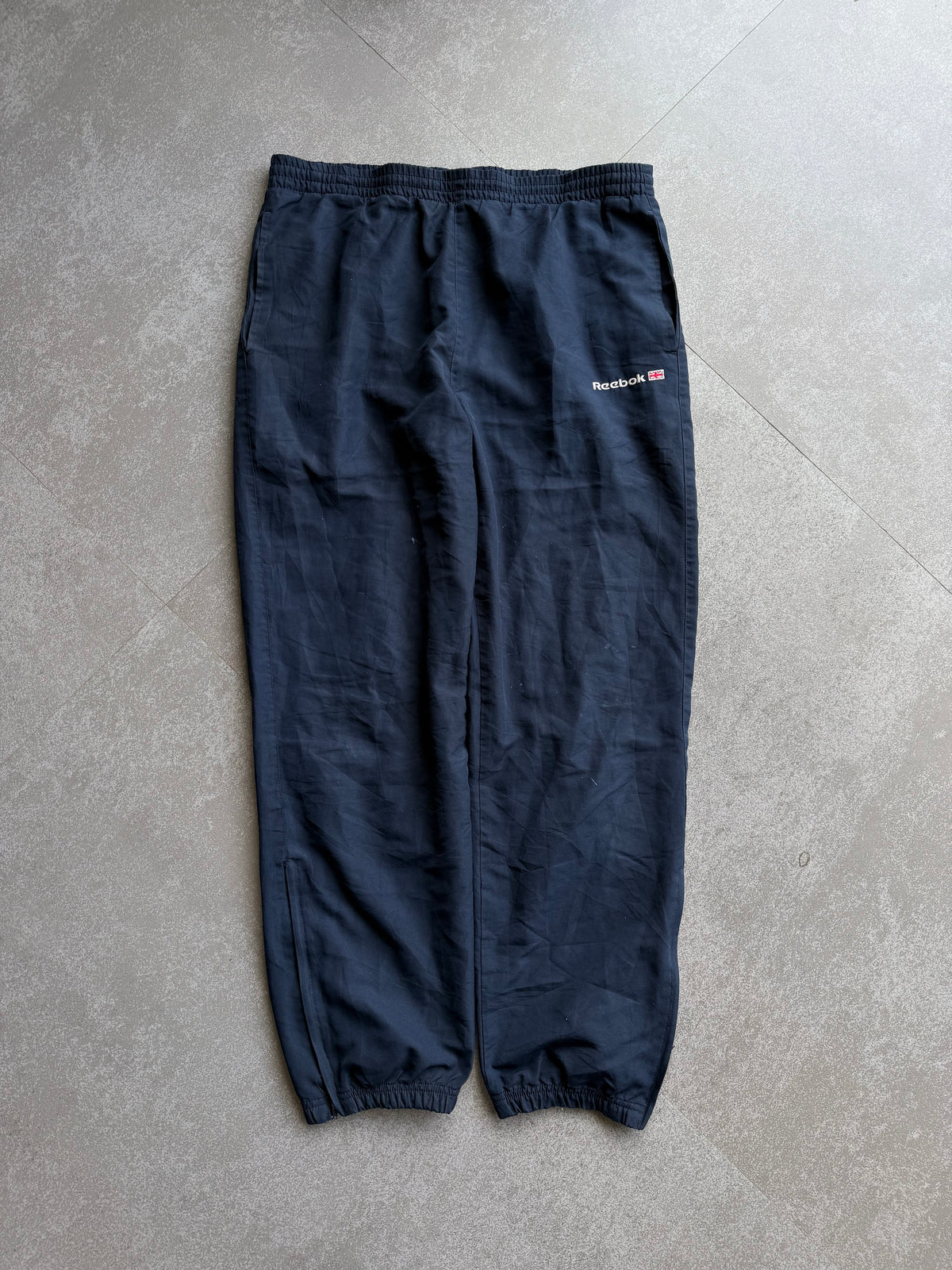 REEBOK TRACK PANTS-L