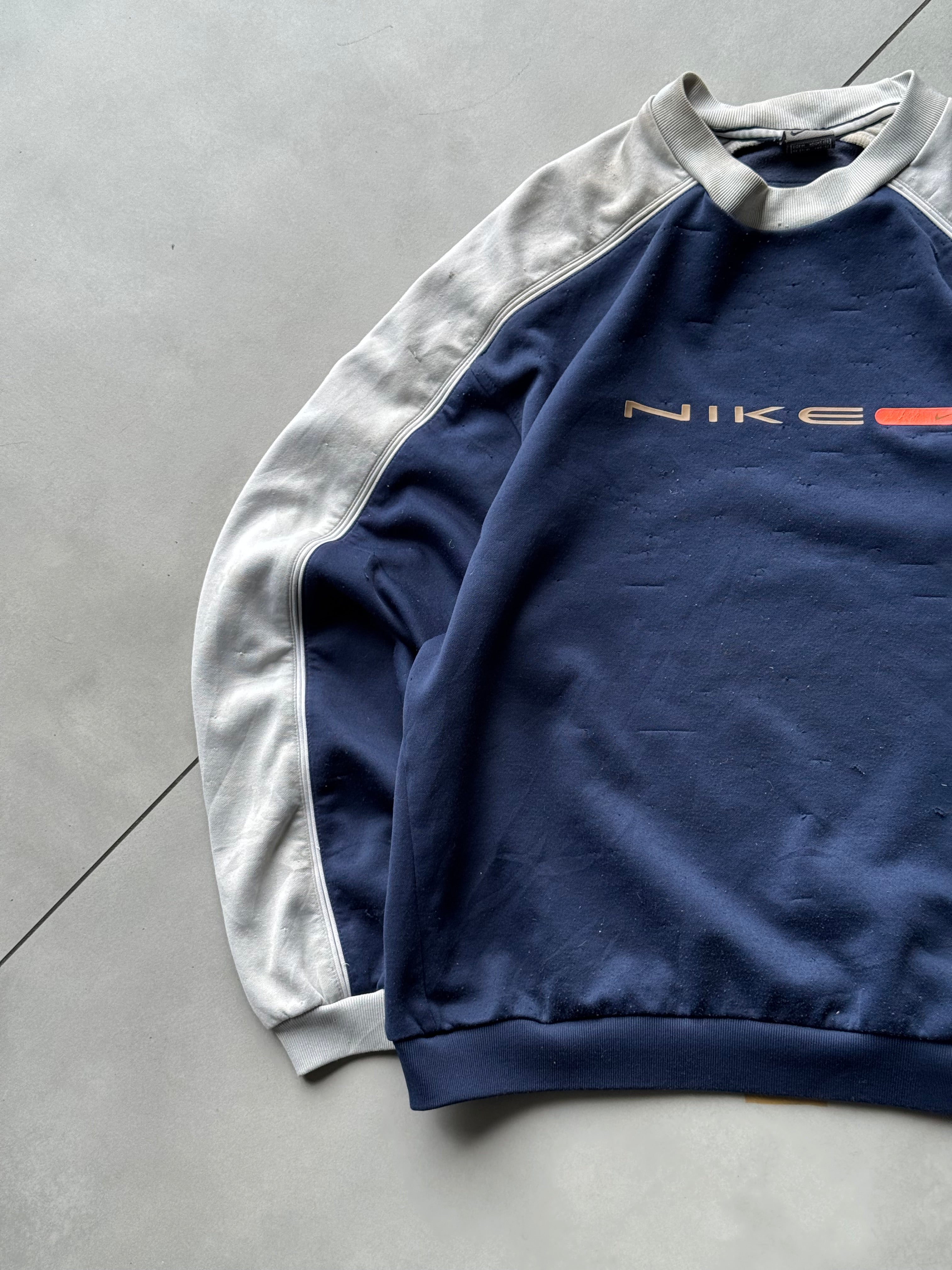 NIKE 90’s SWEATSHIRT- M