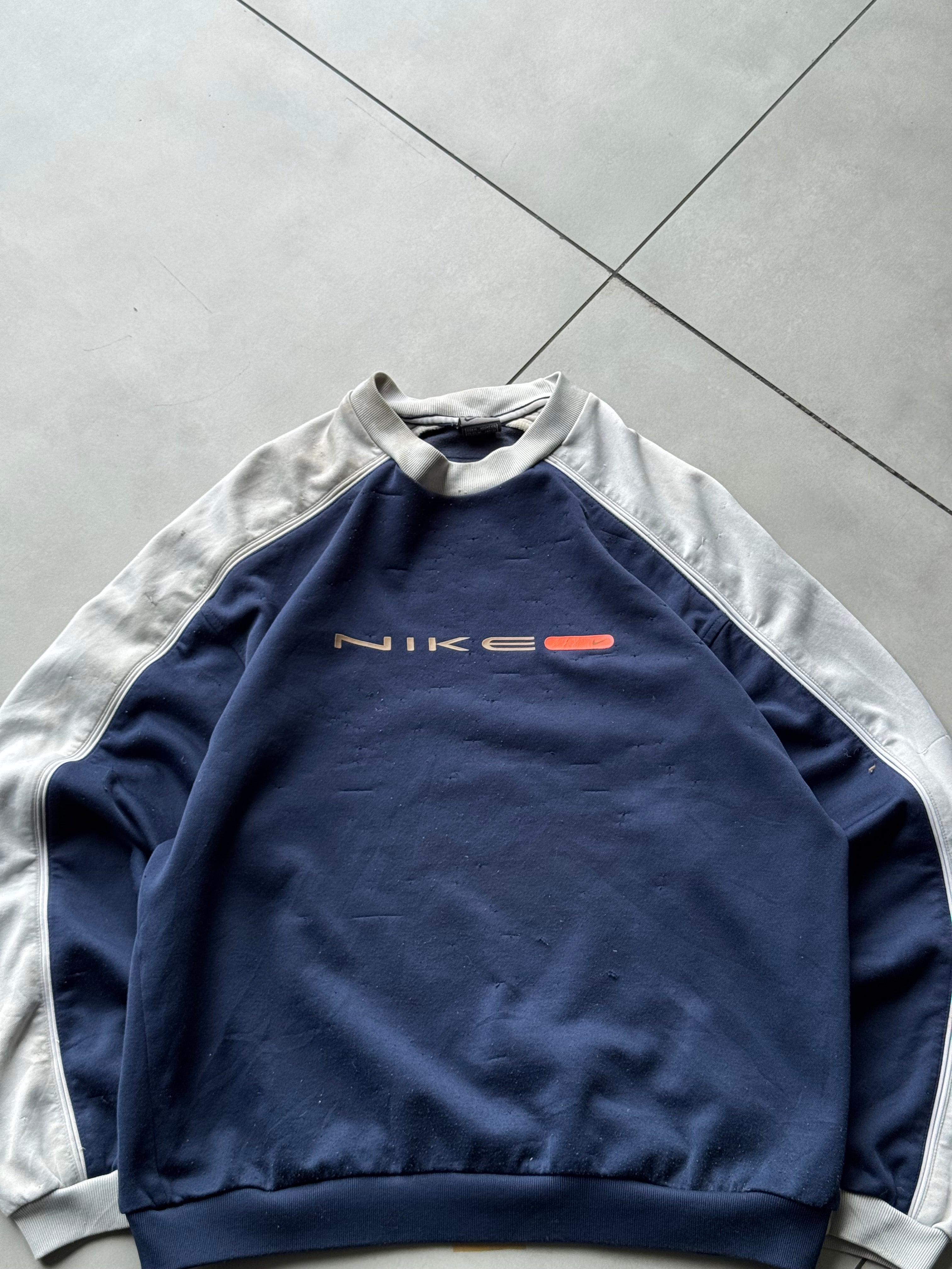 NIKE 90’s SWEATSHIRT- M