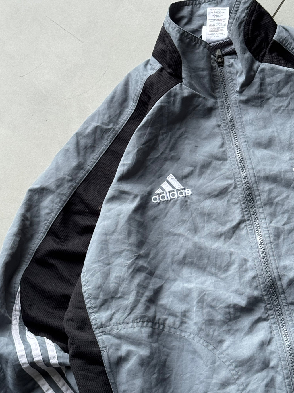 ADIDAS 90’s STRIPED VTG JACKET- XL