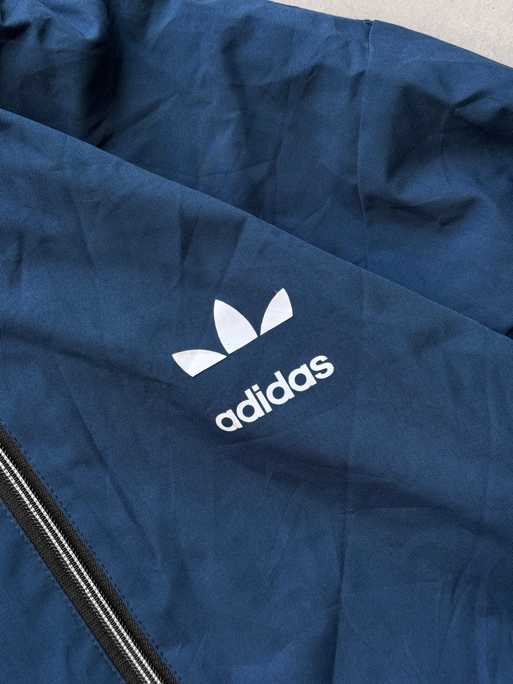 ADIDAS ORIGINALS ZIP-UP JACKET-L