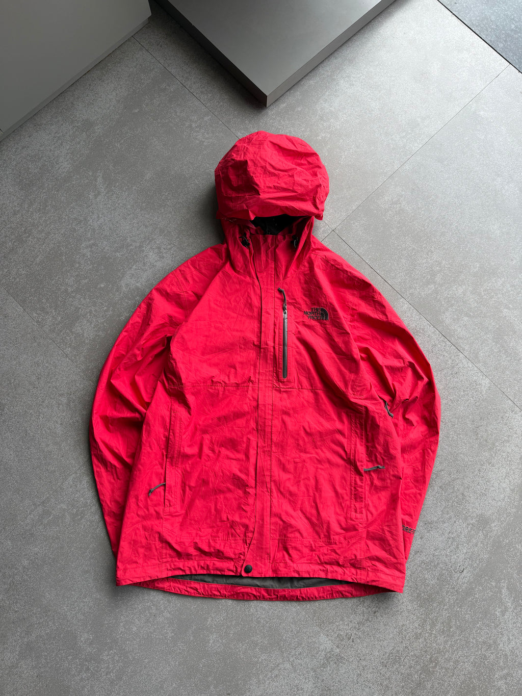 NORTH FACE RED JACKET-M