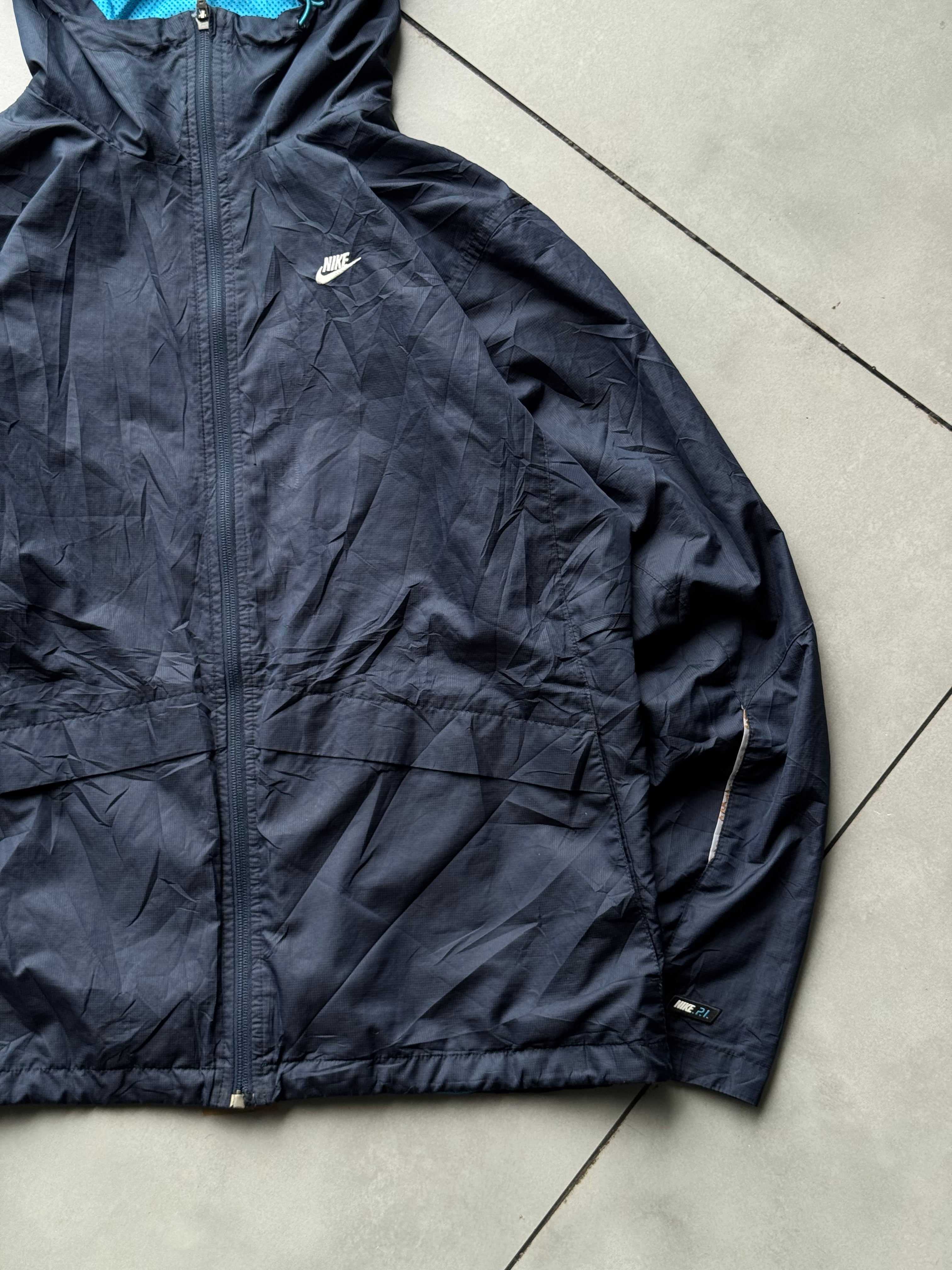 NIKE HOODIED TRECKING JACKET- L